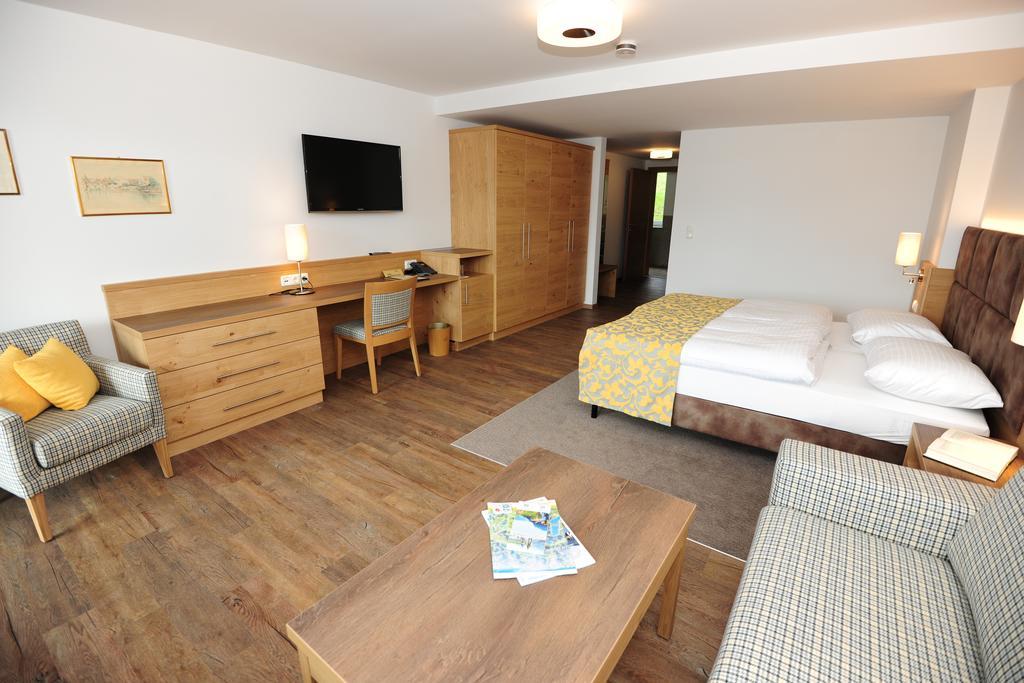 Seegasthof Hois'N Wirt - Hotel Mit Wellnessbereich Gmunden Habitación foto